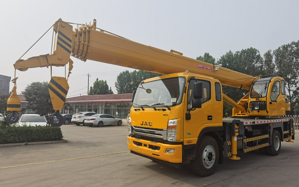 16噸吊車江淮國六